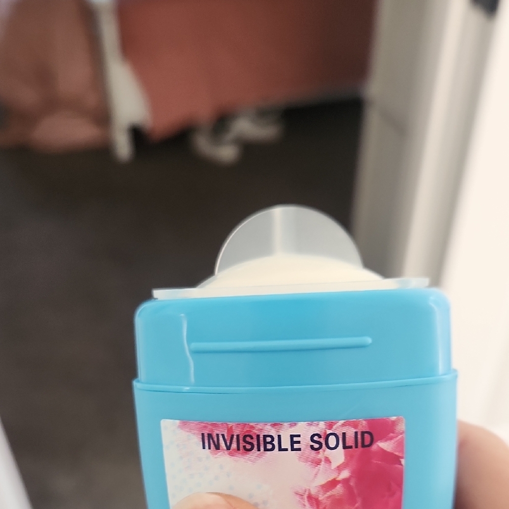 Top Secret Powder Fresh Invisible Solid - Picture 2 of 6